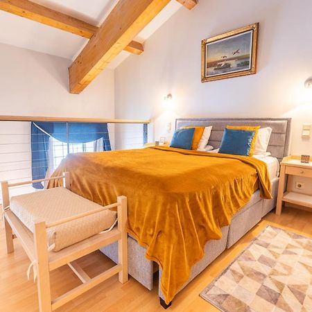 Daily Apartments - Split Level Apartment Near Port Tallinn Extérieur photo